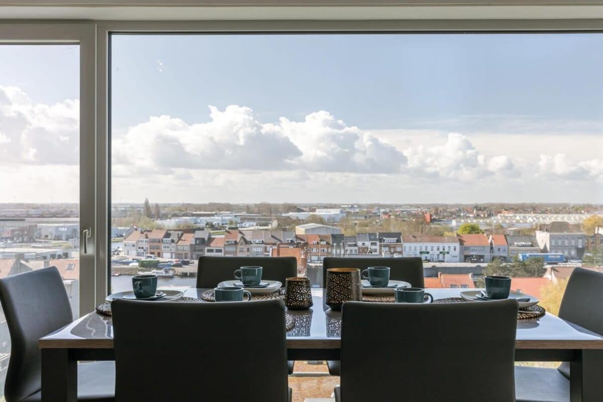 Huswell - Bright Apartment With Seaview Bredene Bagian luar foto