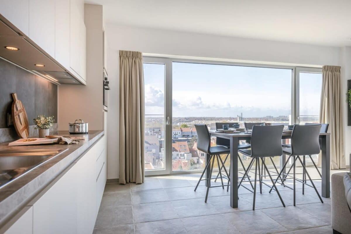Huswell - Bright Apartment With Seaview Bredene Bagian luar foto