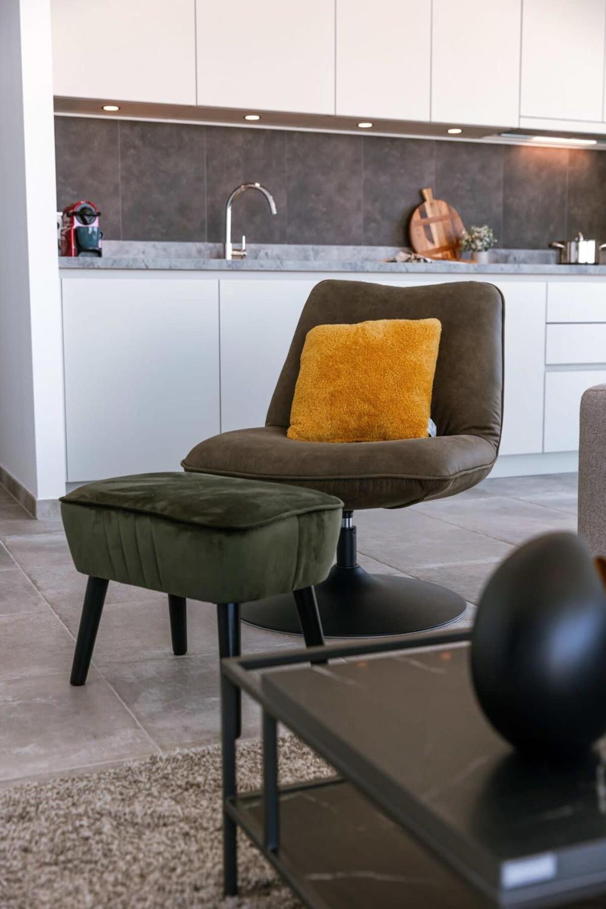 Huswell - Bright Apartment With Seaview Bredene Bagian luar foto